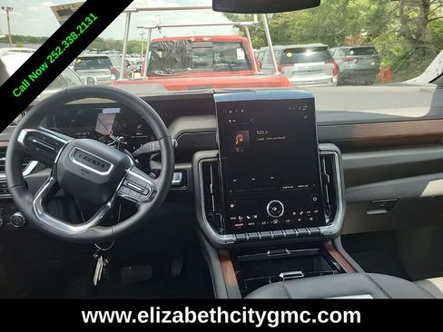 Used 2025 GMC Yukon XL Denali AWD/4WD image 4