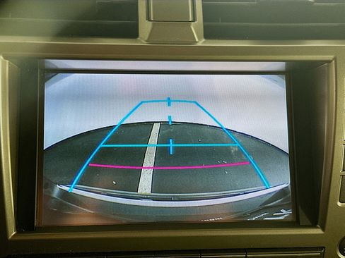 Used 2014 Lexus GX 460 image 23