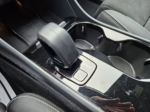 Certified 2023 Volvo XC40 Recharge Plus w/ Protection Package Premier AWD/4WD image 28