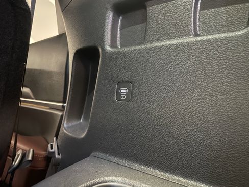 Used 2024 Kia Telluride SX Prestige image 31