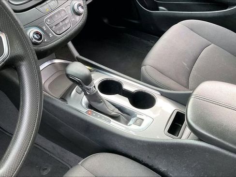 Used 2024 Chevrolet Malibu LT image 13