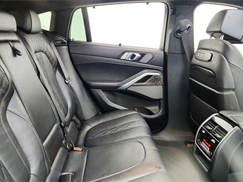 Used 2024 BMW X6 M60i image 25