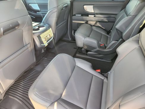 New 2026 Ford Expedition Active RWD image 25