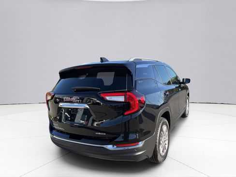 Used 2024 GMC Terrain SLT w/ Infotainment Package II image 14