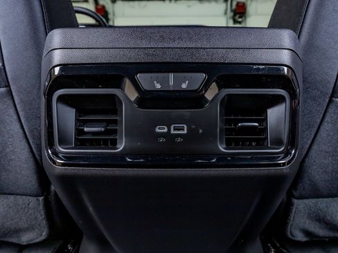 Used 2023 GMC Sierra 1500 AT4 w/ AT4 Preferred Package AWD/4WD image 33