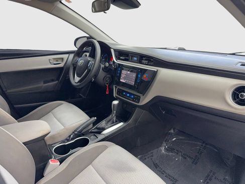 Used 2019 Toyota Corolla LE FWD image 40