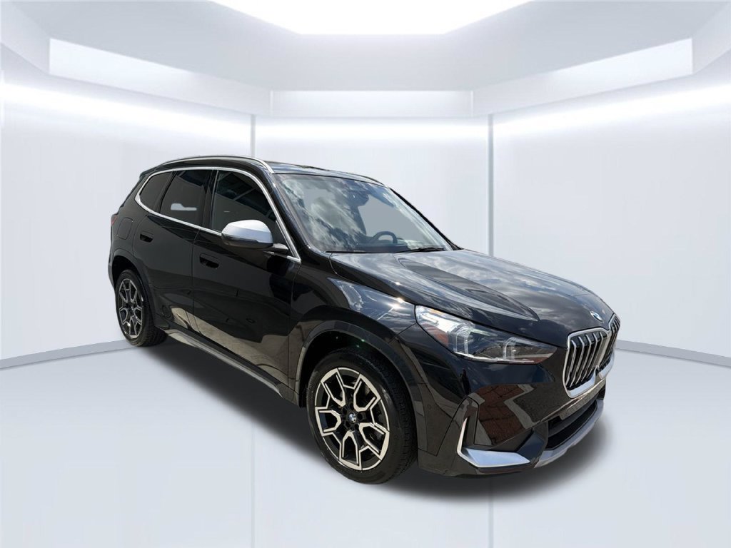 Used 2023 BMW X1 xDrive28i w/ Premium Package AWD/4WD image 9