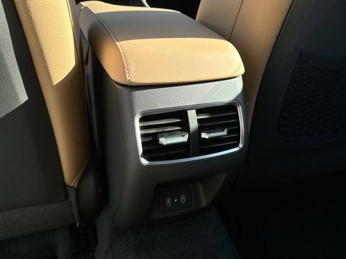 Used 2025 Hyundai Sonata Limited FWD image 23