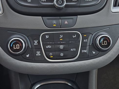 Used 2025 Chevrolet Malibu LT FWD image 19