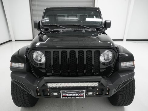 Used 2023 Jeep Gladiator Sport image 2