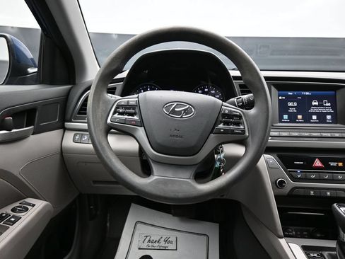 Used 2018 Hyundai Elantra SEL FWD image 15