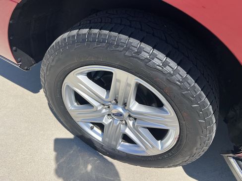 Used 2019 Ford Expedition Max XLT w/ Equipment Group 202A RWD image 3