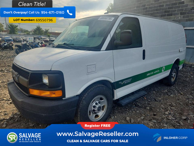 Used 2014 Chevrolet Express 2500 RWD image 1