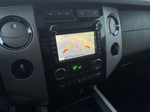 Used 2013 Ford Expedition EL Limited image 19