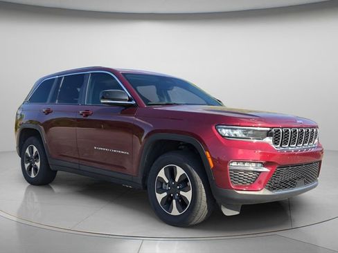 Used 2024 Jeep Grand Cherokee Limited 4xe AWD/4WD image 9