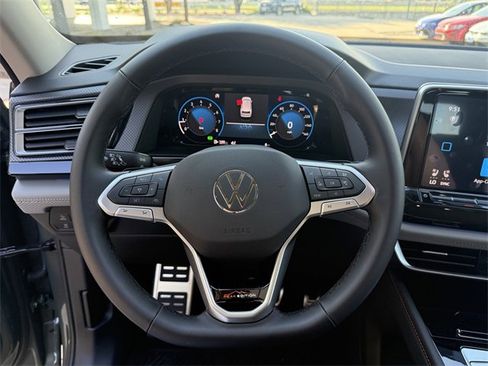 Certified 2025 Volkswagen Atlas Peak Edition SE image 12