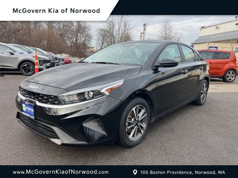 Certified 2023 Kia Forte LXS image 1