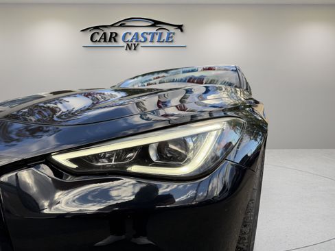 Used 2018 INFINITI Q60 Red Sport 400 w/ Sensory Package 3.0T Sport image 5