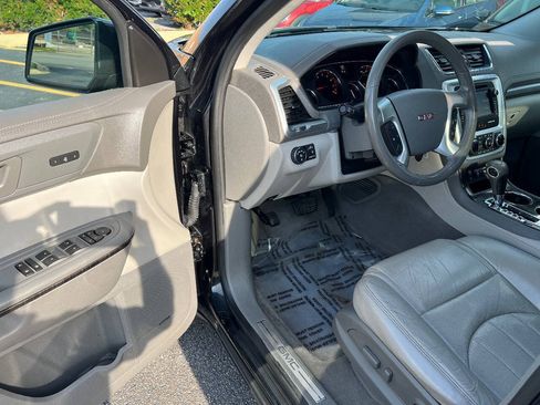 Used 2013 GMC Acadia SLT FWD image 18