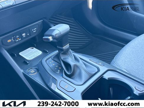New 2025 Kia K4 EX image 25