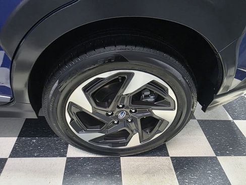 Used 2024 Subaru Crosstrek 2.5i Limited w/ Crosstrek Mirror Package AWD/4WD image 7