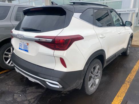 Used 2023 Kia Seltos S w/ Navigation Package image 7