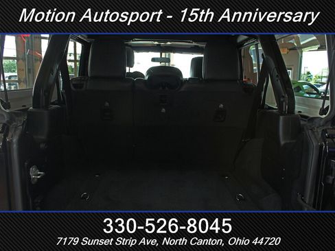 Used 2021 Jeep Wrangler Unlimited Sahara w/ Dual Top Group AWD/4WD image 10
