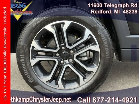 Certified 2022 Jeep Compass Limited image 5