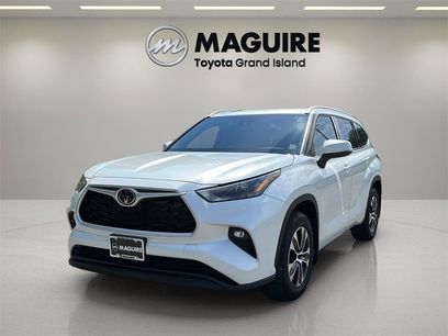 Used 2022 Toyota Highlander XLE
