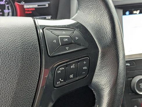 Used 2019 Ford Explorer XLT w/ Equipment Group 202A image 13