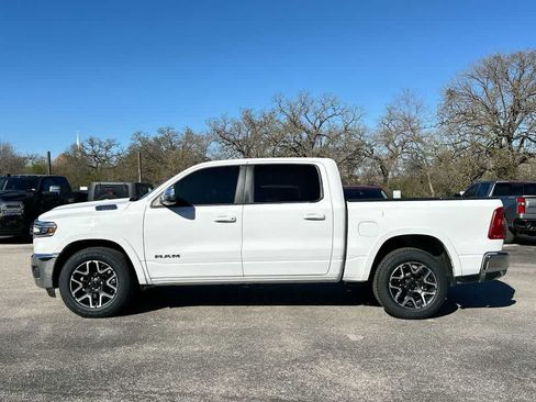 Used 2025 RAM 1500 Laramie AWD/4WD image 12