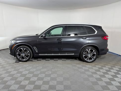Certified 2023 BMW X5 xDrive40i w/ Premium Package image 2