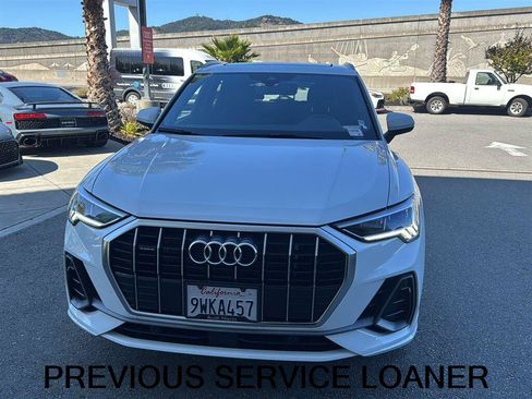 Used 2025 Audi Q3 2.0T Premium w/ Convenience Package AWD/4WD image 2