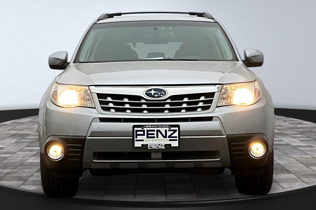 Used 2013 Subaru Forester 2.5X Premium w/ Popular Pkg 2 AWD/4WD image 2
