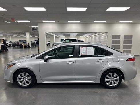 Certified 2024 Toyota Corolla LE image 4