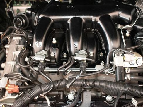 Used 2026 Nissan Pathfinder SL AWD/4WD image 4