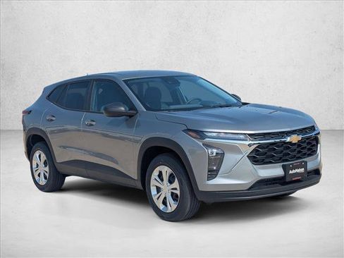New 2026 Chevrolet Trax LS FWD image 7