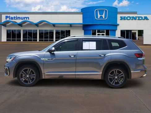 Used 2022 Volkswagen Atlas SEL R-Line AWD/4WD image 3