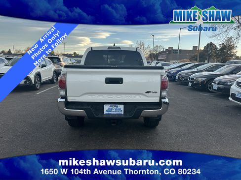 Used 2022 Toyota Tacoma TRD Off-Road image 16