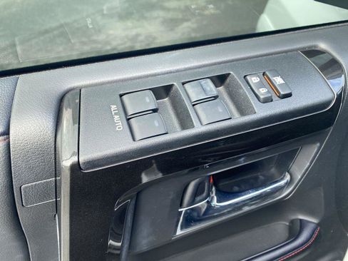 Used 2024 Toyota 4Runner TRD Off-Road Premium image 13