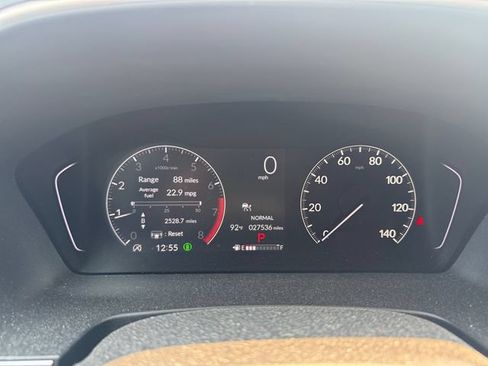 Used 2025 Honda Pilot EX-L image 17
