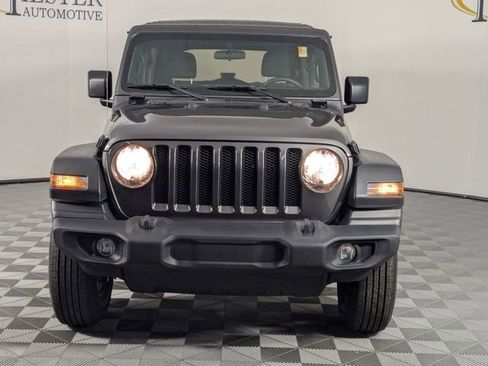 Used 2023 Jeep Wrangler Sport S image 3