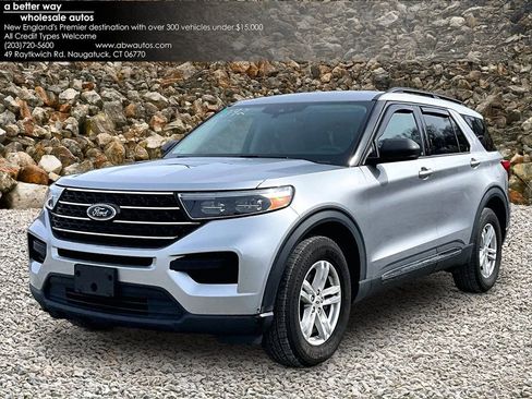 Used 2022 Ford Explorer XLT AWD/4WD image 1