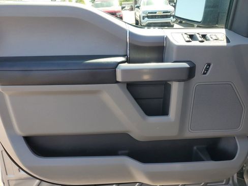 Used 2020 Ford F150 XLT w/ Equipment Group 302A Luxury AWD/4WD image 24