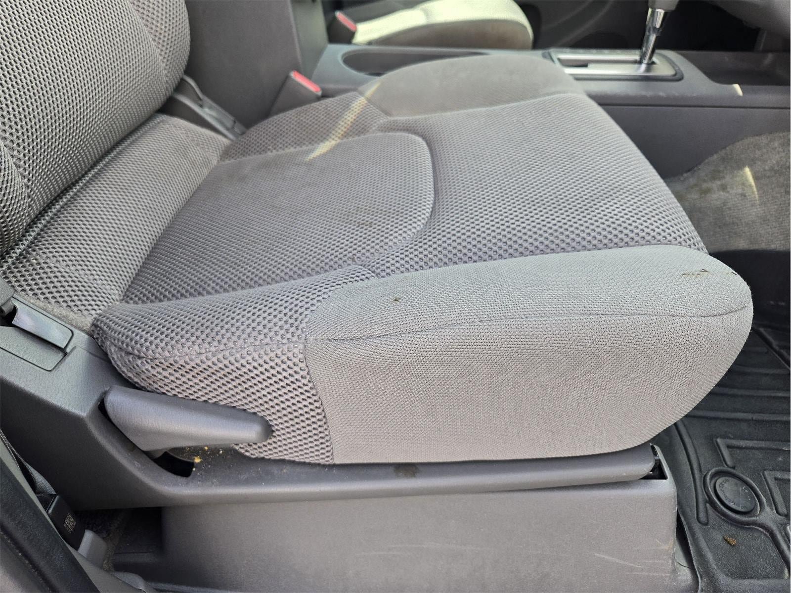 Used 2014 Nissan Frontier S RWD image 19