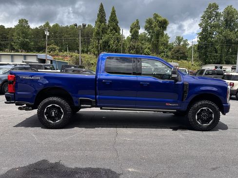 Used 2026 Ford F250 Platinum w/ Tremor Off-Road Package AWD/4WD image 5