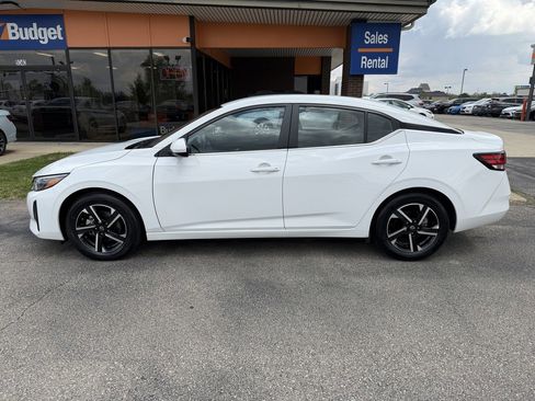Used 2025 Nissan Sentra SV w/ All-Weather Package FWD image 2