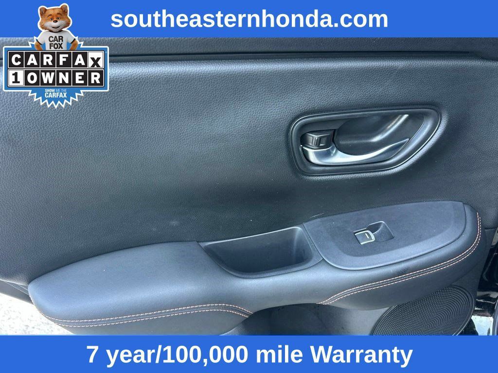 Certified 2025 Honda HR-V Sport image 11