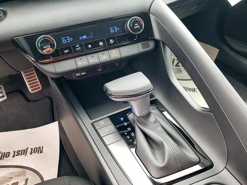 New 2025 Hyundai Elantra Sport image 14