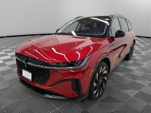 New 2026 Lincoln Nautilus Reserve w/ Jet Appearance Package image 3